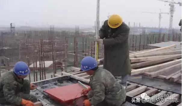 盆式橡胶支座结构,桥梁垫石及支座施工视频