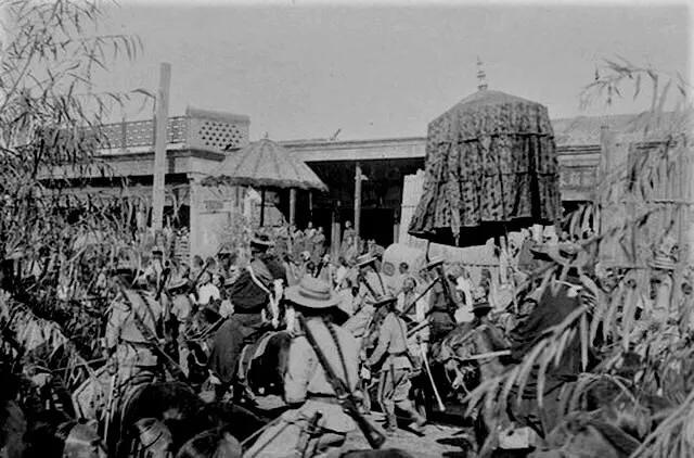 慈禧的日常生活是怎样的,晚年慈禧生活起居