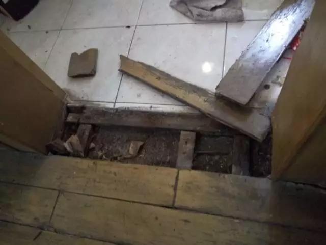 地板翻新4个方法不再傻傻花大钱,地板旧了上面铺个啥