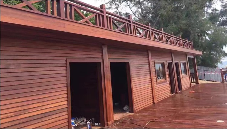 印尼菠萝格拼花地板视频,菠萝格实木地板户外露台