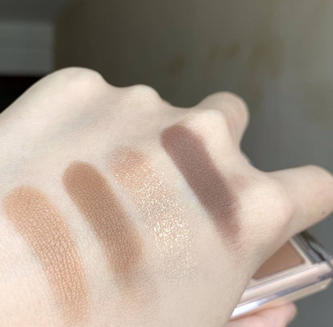 方脸女生是不是很难看,方脸太高级了