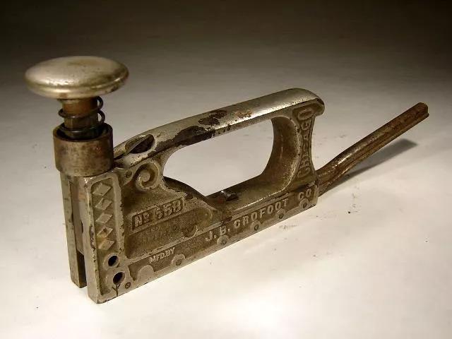 办公专用台式订书机,省力订书机办公专用