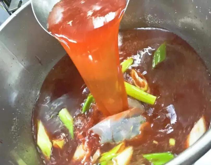 大厨教你熬酱秘诀,家常酱怎么熬制好吃