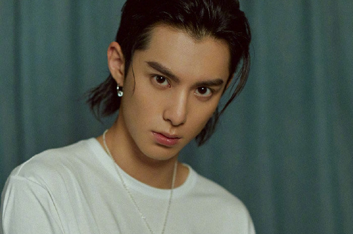 宝藏男明星肖战周深王一博蔡徐坤,谁才是顶流蔡徐坤和王一博