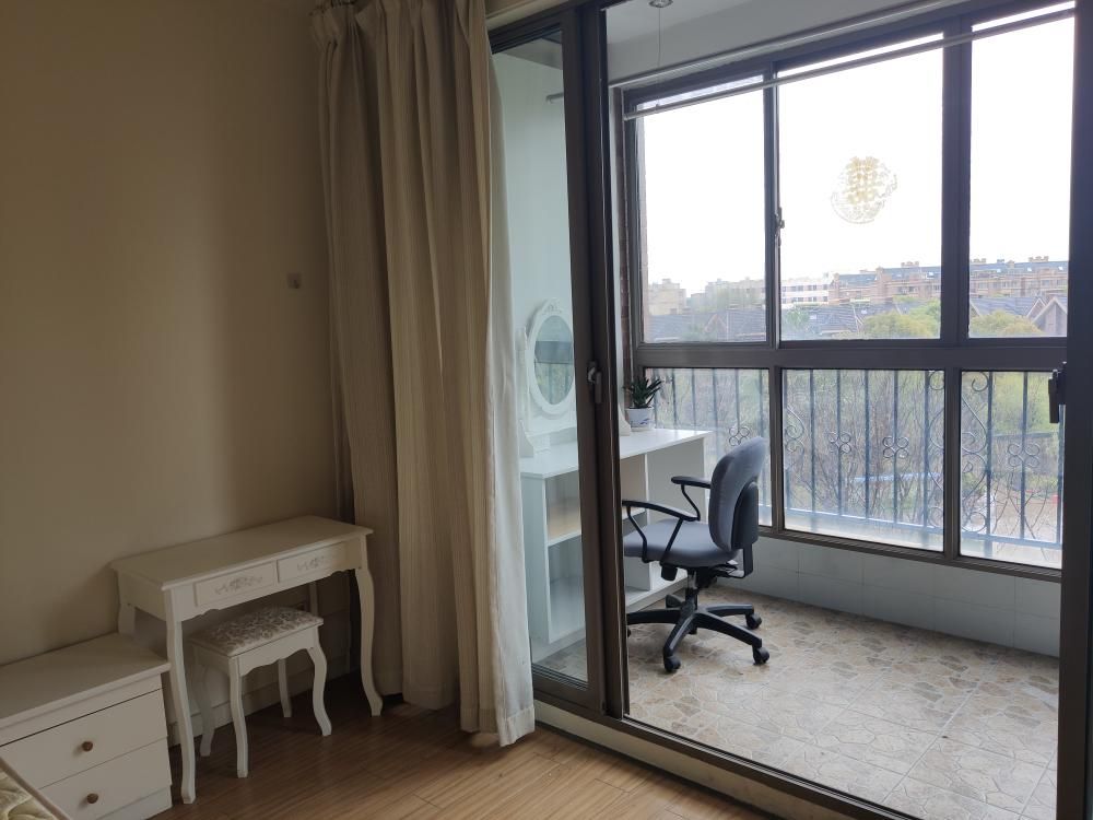 300元房东直租,虹口区租房1000左右房东直租