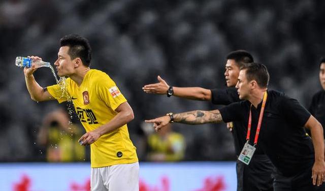 特评:恒大亚冠生死战坚持用塔利斯卡,卡纳瓦罗已经赌上了一切