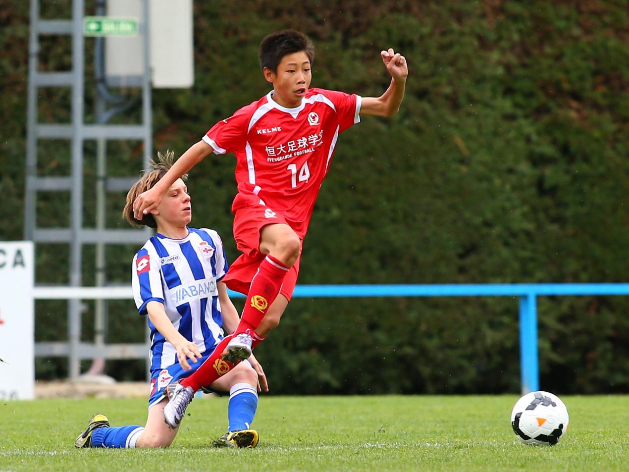 许家印谈恒大足球发展战略,恒大最新青训消息