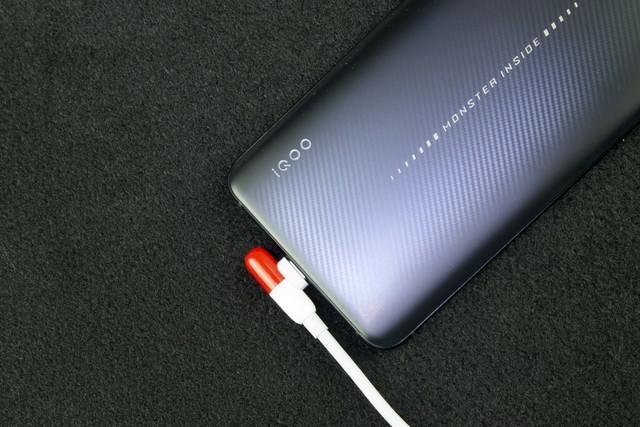 iqoo系列续航能力排序,iqoo不玩游戏不拍照长续航推荐