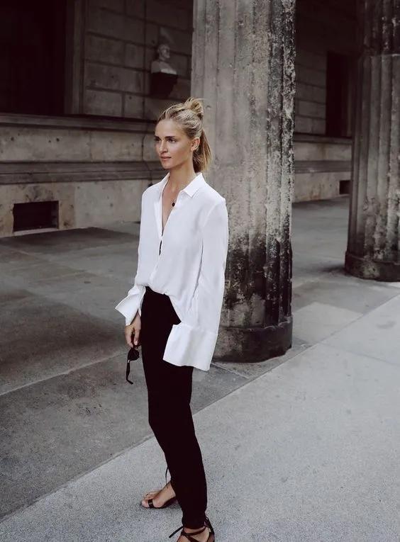 夏季时尚御姐凉鞋穿搭,气质牛皮凉鞋怎么搭配裤子