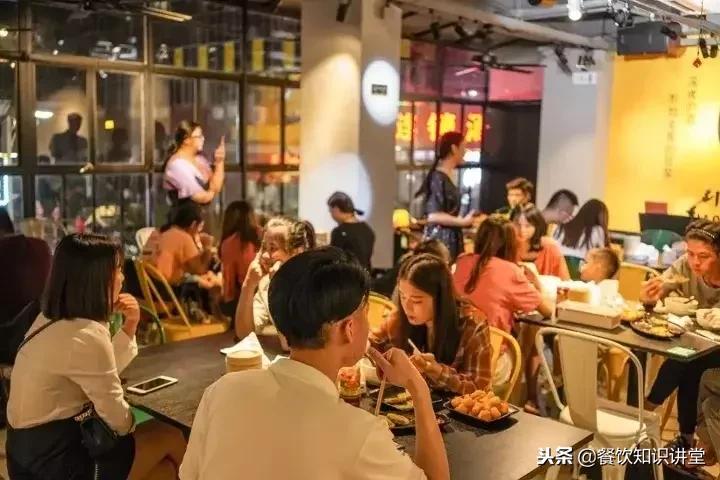 这个品牌用豆浆开了37家店成网红比喜茶、奈雪、茶颜悦色还会玩