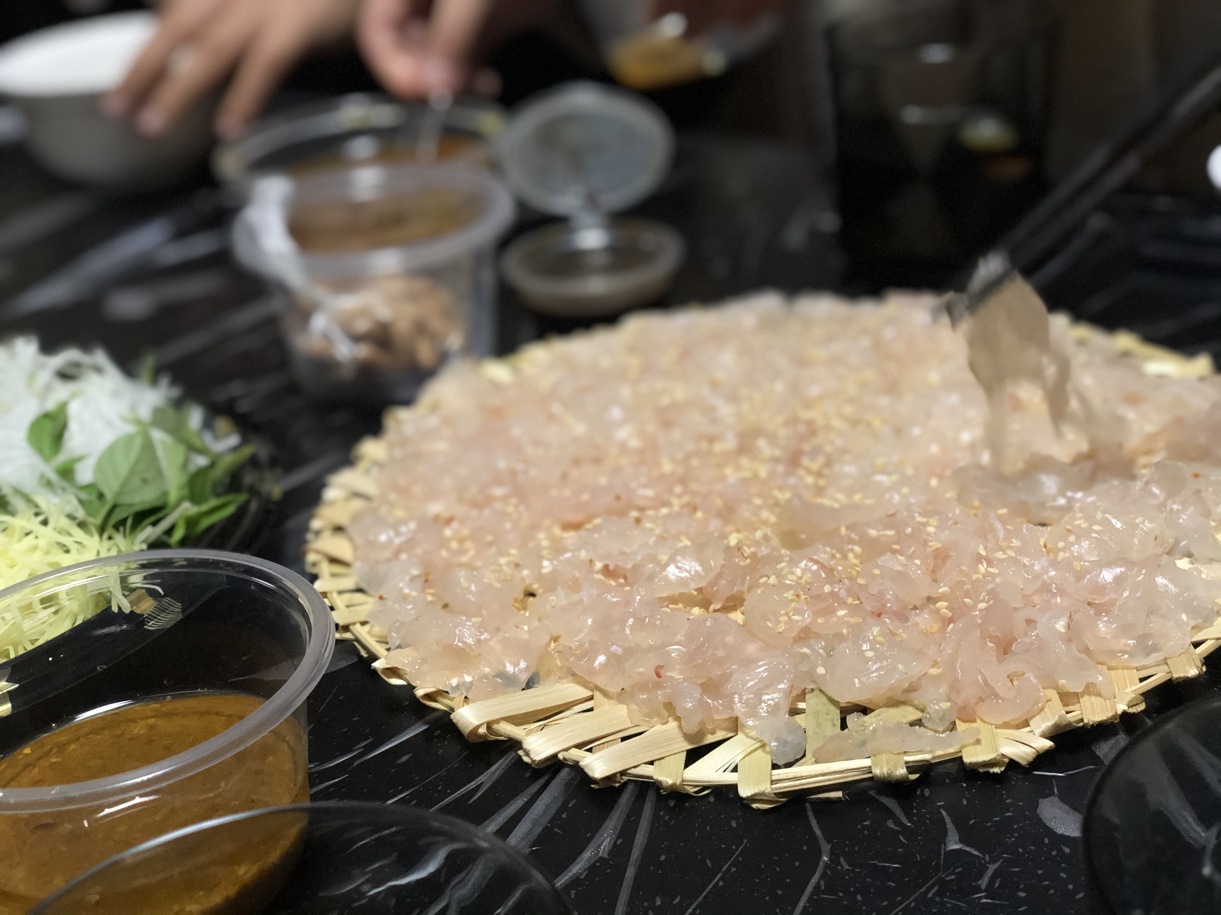 男子吃鱼生浑身肝吸虫图片,体检查出肝吸虫