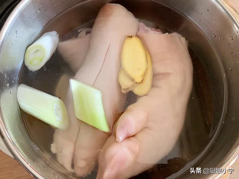 买猪蹄前蹄子好还是后蹄子好,买猪蹄挑前的好还是后的好