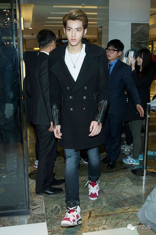 喜欢aj的鞋,喜欢aj但是没钱买怎么办