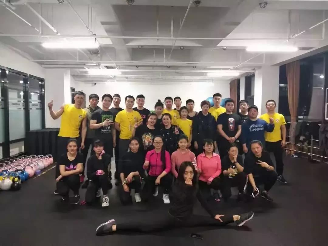 健身教练是怎样学习的,学习健身教练前途怎么样