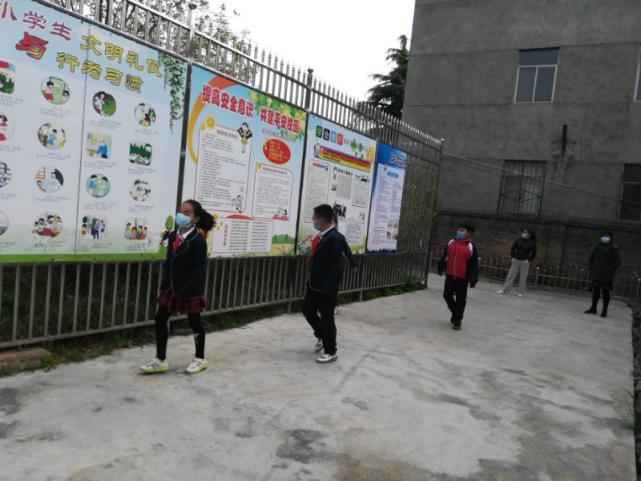 复课开学暖心护航,保障开学复课有序