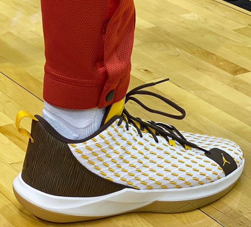 塔克谈最有意义的球鞋,pj塔克上脚最便宜的球鞋