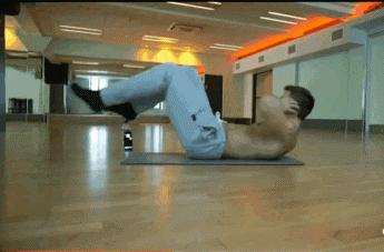 如何在一个月之内练出腹肌马甲线,3个动作练出腹肌马甲线2天见效