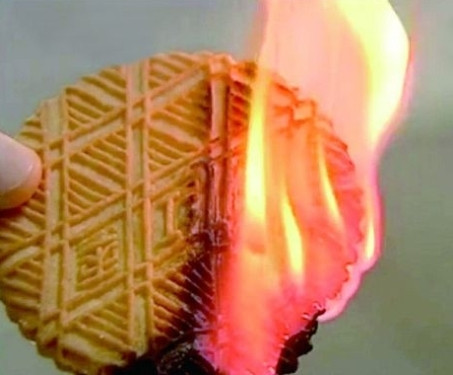 小孩玩面粉可以吗,家里有小孩注意看护不离视线