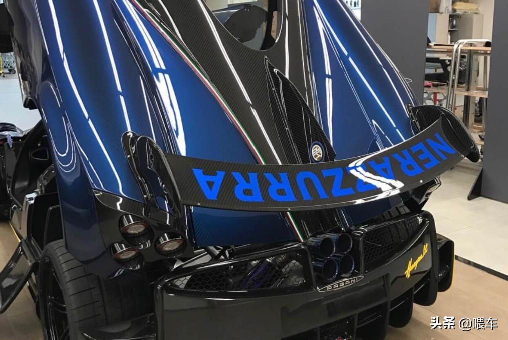 张康阳的帕加尼，全球20台，挂瑞士车牌，26岁就开上了