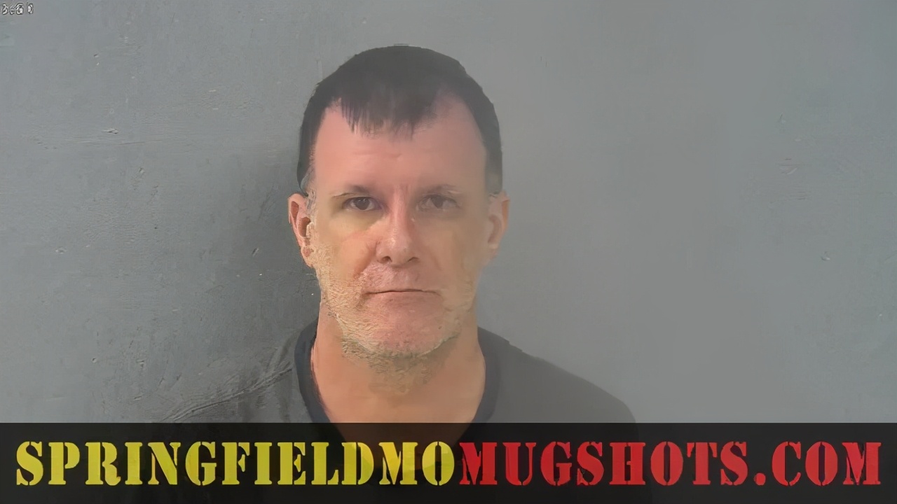 英孚外教性剥削中国女生案背后:失控的网络儿童色情“流行病”