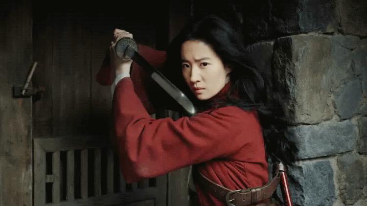 《花木兰》到底咋样？是时候让东方的神秘力量，统治一下好莱坞了