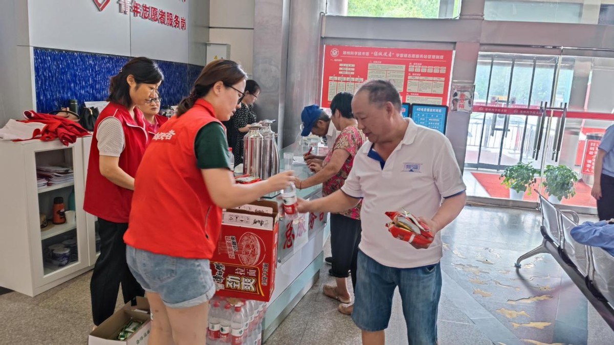 风雨无情人间有爱|郑州科技馆继续为受困群众提供服务