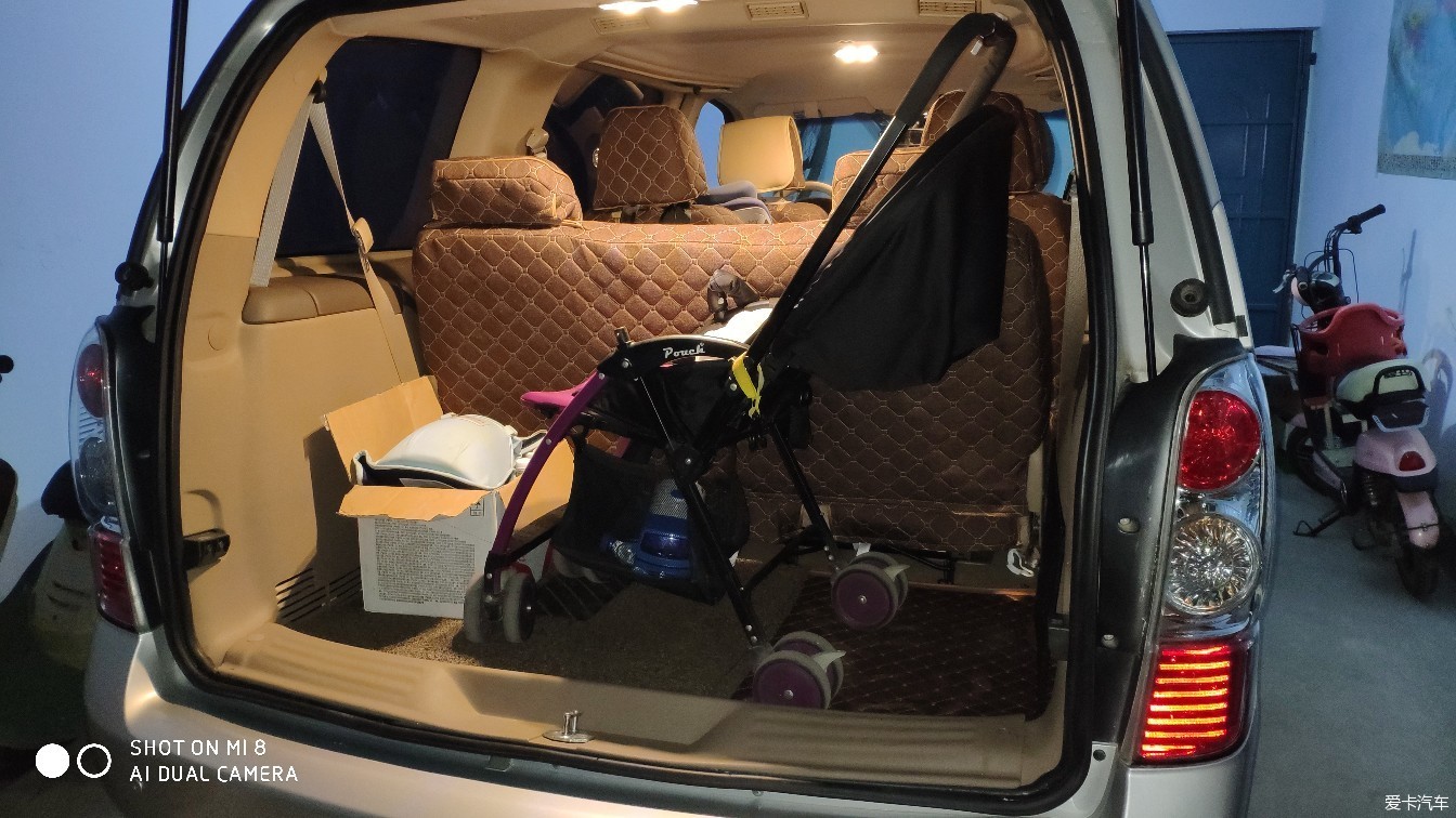 gl8和丰田塞纳,花33万元没要gl8选择丰田塞纳