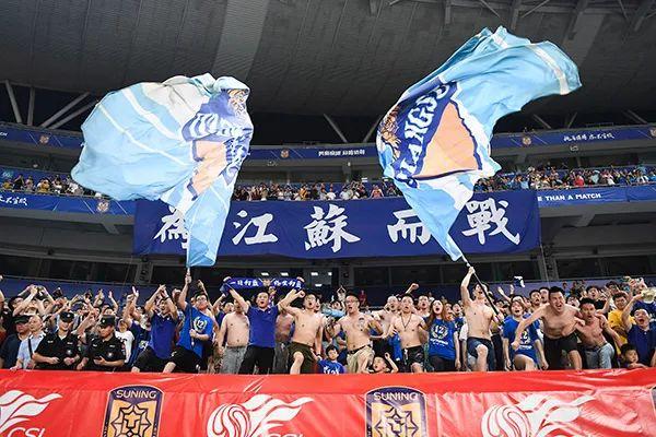 玩足球的房企,被足球踢死的运动员