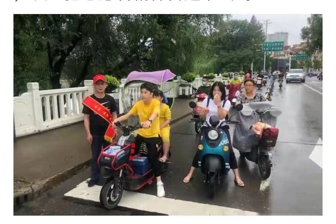 社区里的平民英雄——记颍州区鼓楼街道“搬井好人”刘如亮