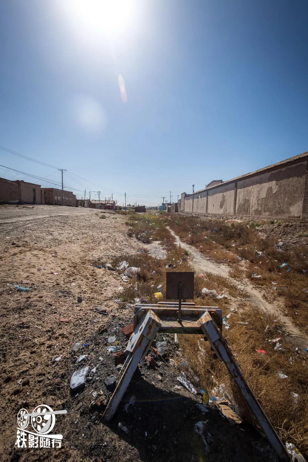 铁影｜穿越沙漠的“混编列车”——吉兰泰铁路运转记