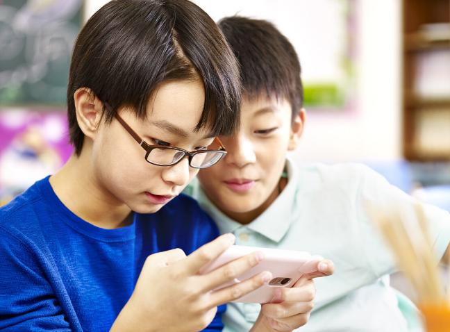 减脂晚上10点饿怎么办,晚上10点多饿了能不能吃饭