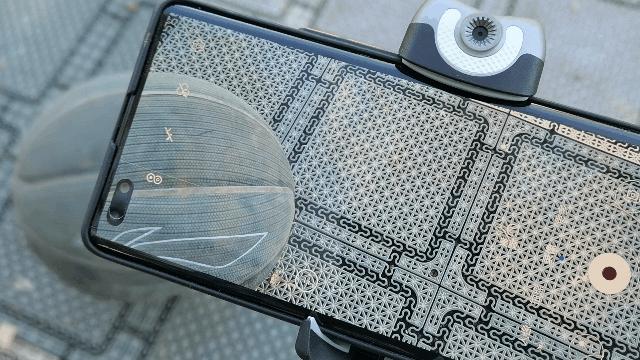 视频聊天还费力举着手机？用浩瀚V2手机云台，稳定、补光、跟人走