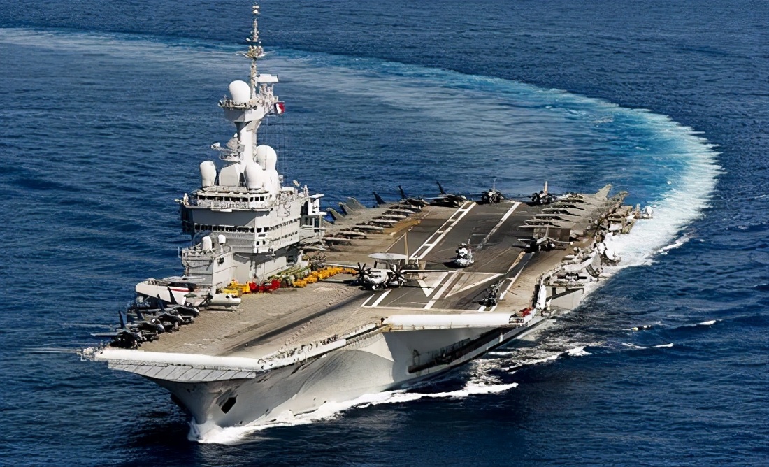 架空：团圆夜战争后，如芒在背的法海军，匆忙开建的黎塞留号航母