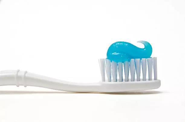 最好用的牙膏你一定要知道,牙膏怎么用又便宜又好用