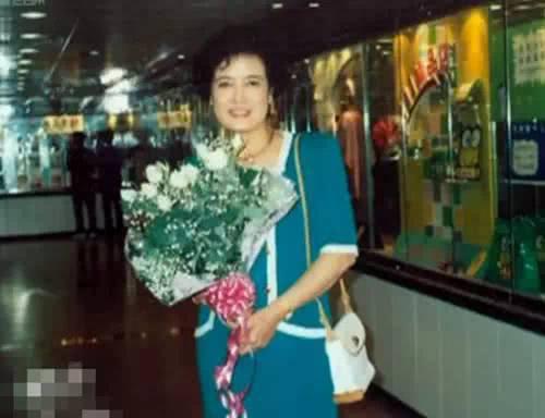 杨雅琴苦菜花图片,杨雅琴悲剧人生