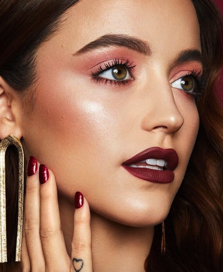 桃粉色系眼影盘,精致的猪猪女孩眼影推荐