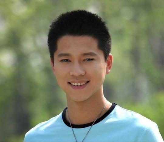 李小萌：15岁出道，被丈夫宠成公主，拍戏21年没接过吻戏