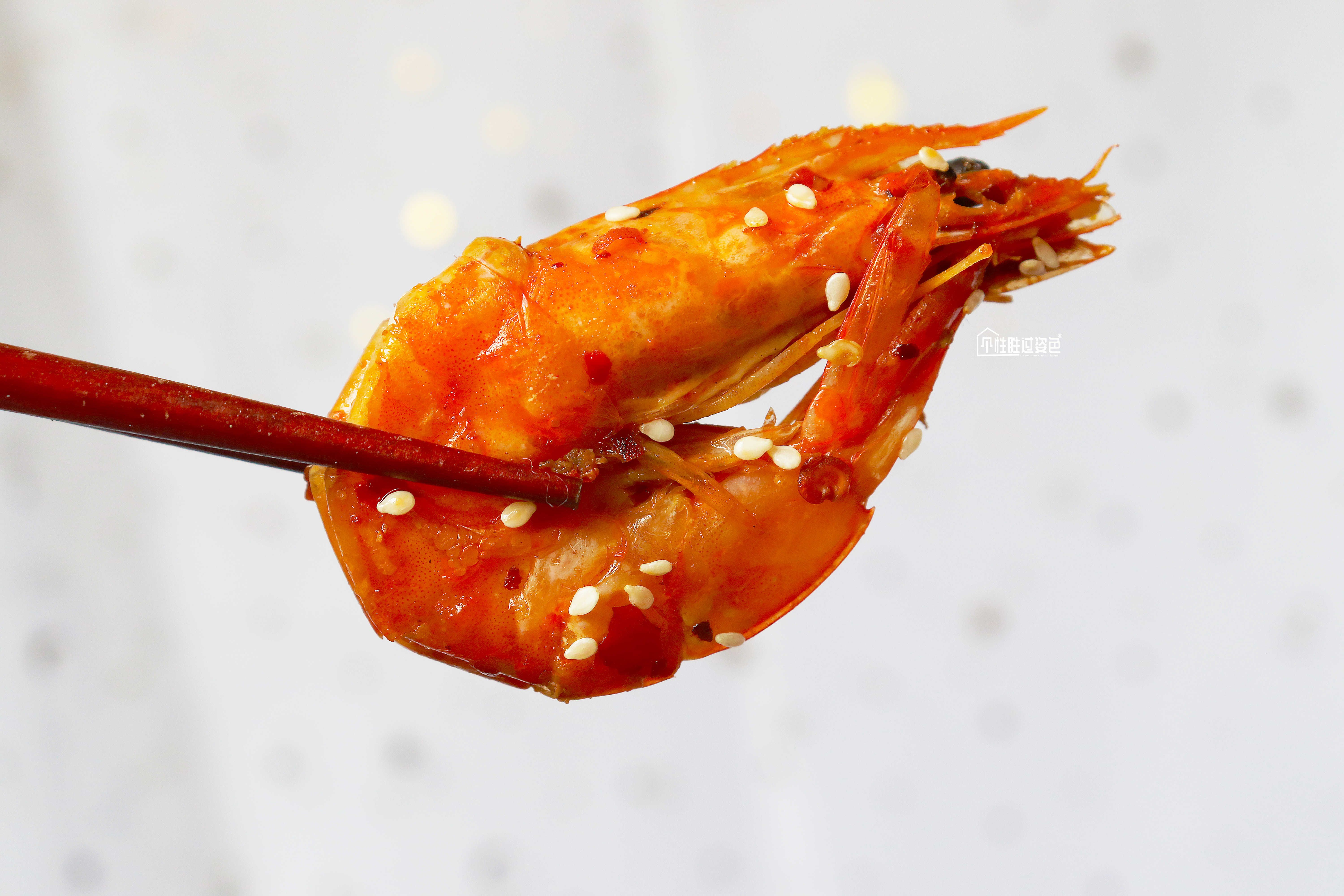 剥皮香辣虾不用炸的做法,这道劲爆香辣虾美味又独特