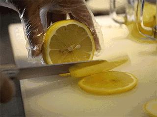 烟酰胺美白精华正确使用方法,烟酰胺美白饮怎么喝