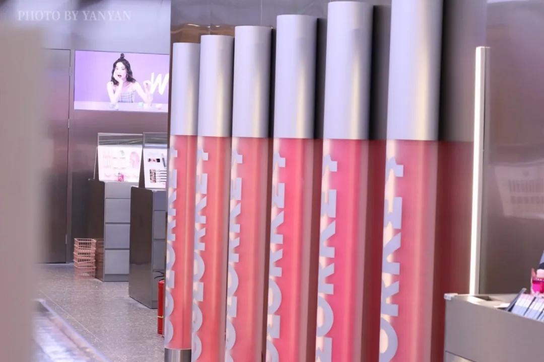 超大网红彩妆集合店wowcolour大连,超大网红彩妆集合店wowcolour北京