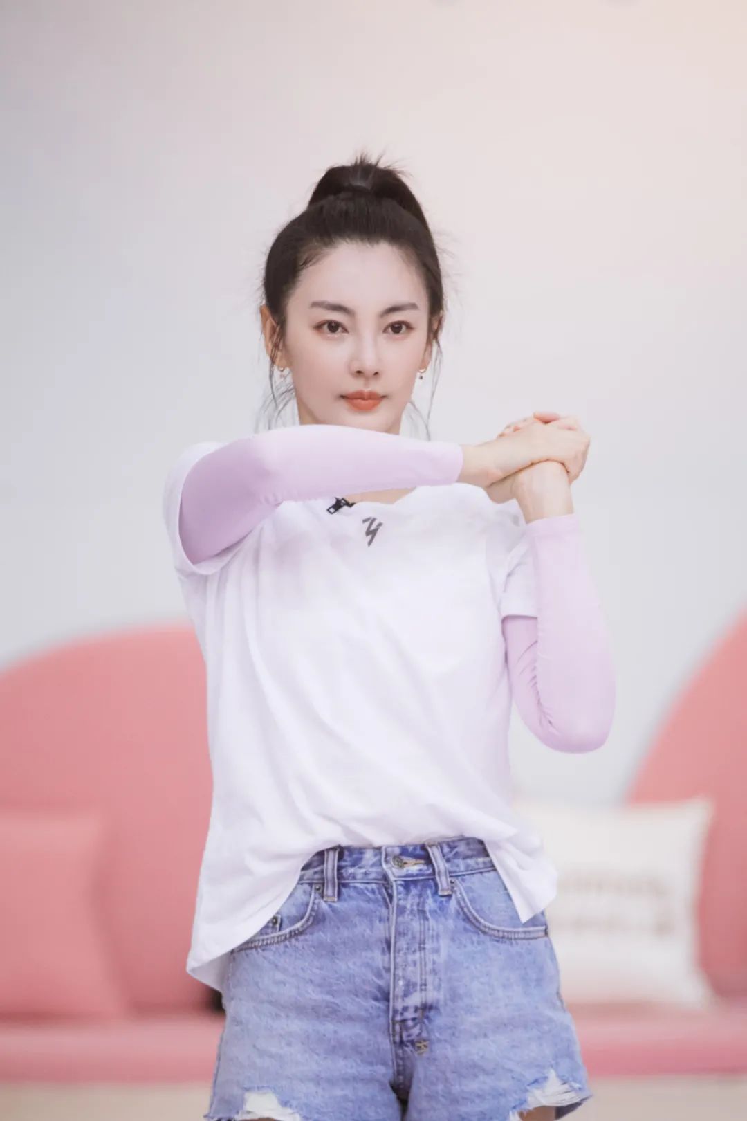 张雨绮:过河入林