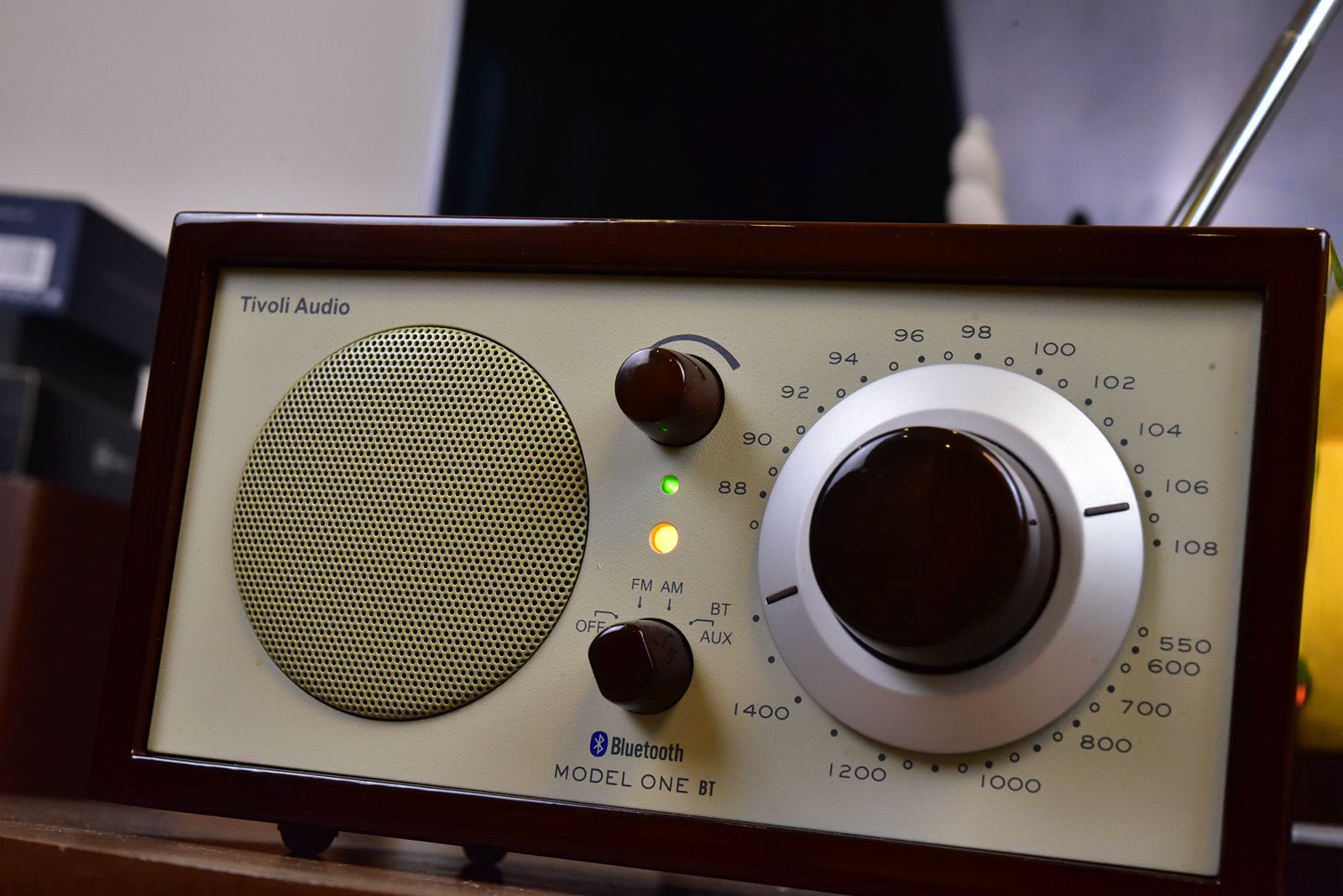 把小众的收音机做成高大上的艺术品，有一种气质叫做流金岁月