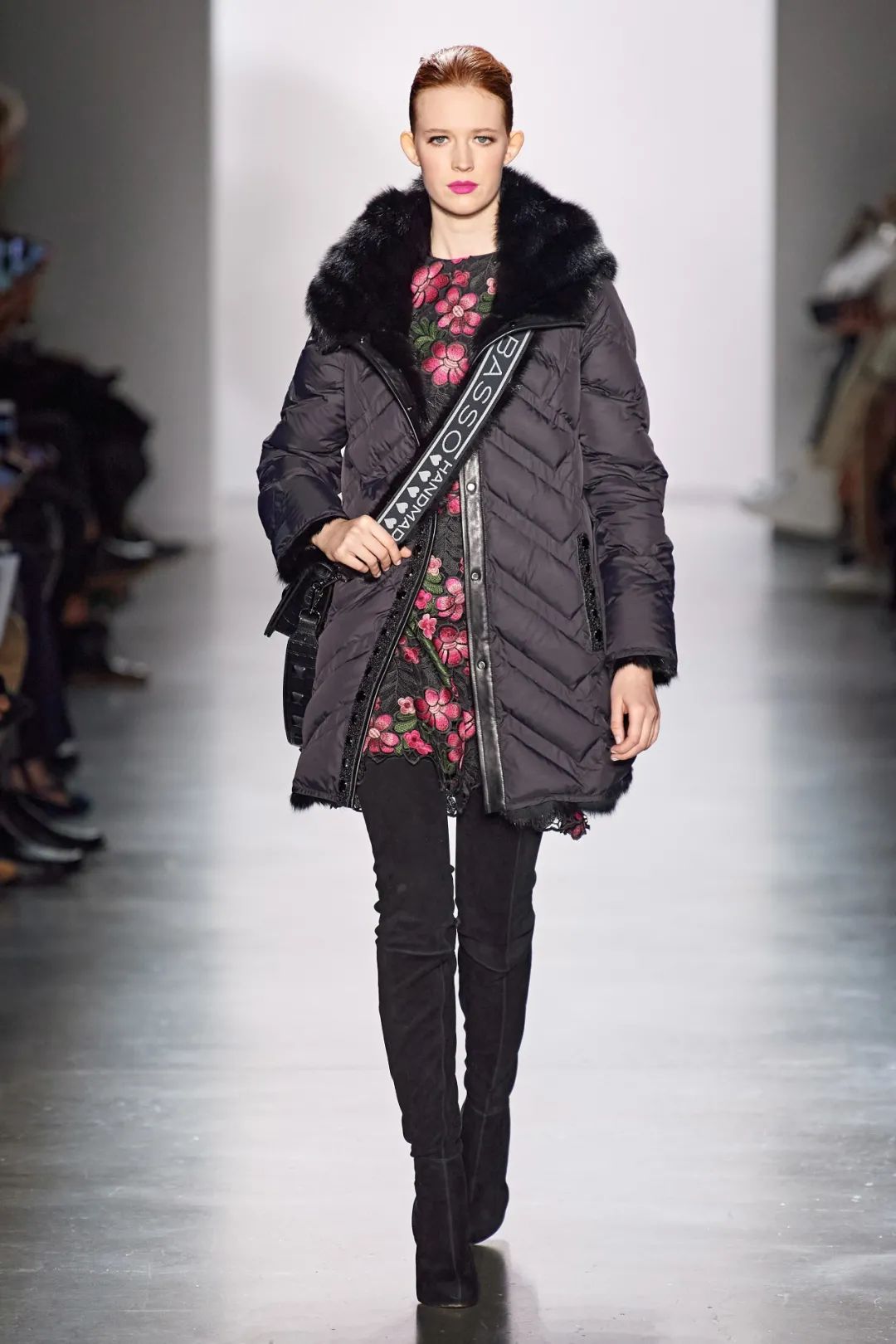 怕冷星人必备羽绒服,张天爱怕冷东北人