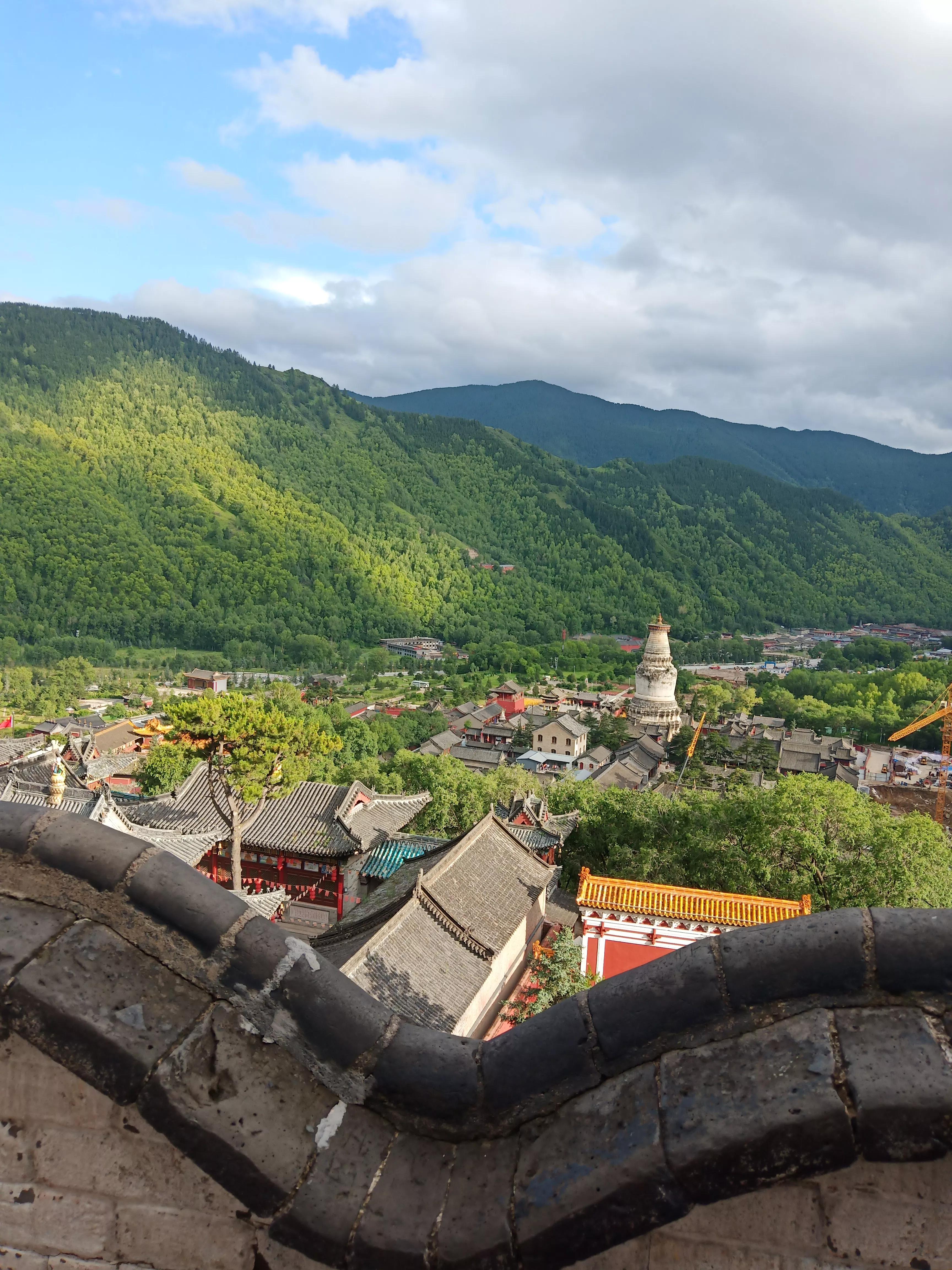 五台山菩萨顶晚上图片,五台山菩萨顶脚印故事