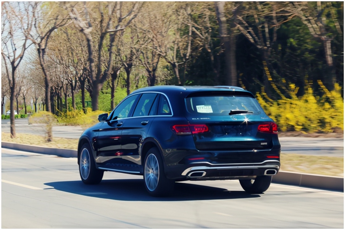 深度试驾奔驰glk300,24款奔驰glc300l豪华7座试驾