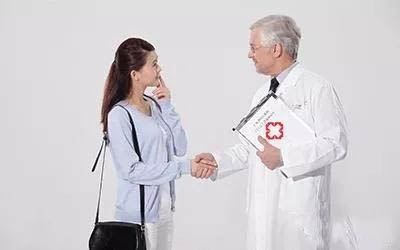 脖子上肿块是恶性肿瘤怎么办,脖子上长小疙瘩是怎么处理