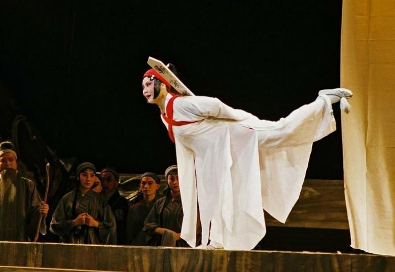 窦娥蒙冤后立下3桩毒誓，“六月飞雪”人尽皆知，其他两项是什么