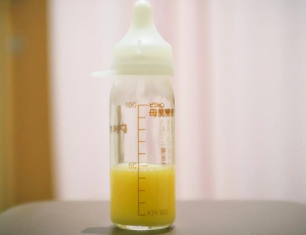 母乳的颜色跟什么有关系,母乳的颜色区别