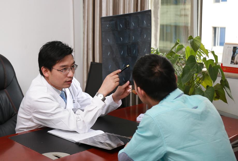 一直在犹豫胆结石需不需做手术,6厘米胆结石治疗最佳方案