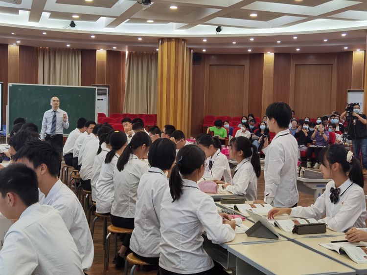 基于深度学习的情感分析,基于深度学习的课堂教学